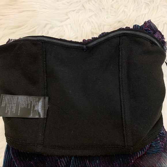 UO Pleated Shimmer Off-The-Shoulder Top - Picture 4 of 5